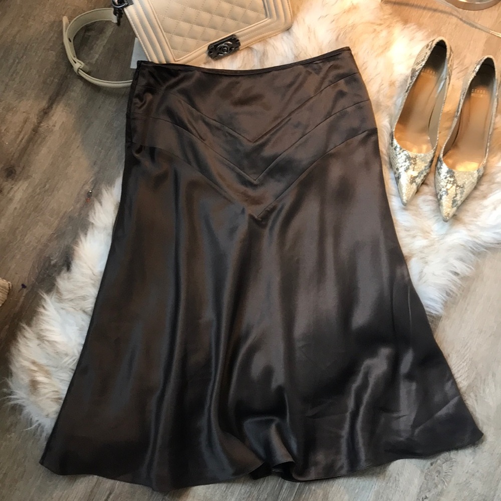 NWT CHLOE 100% silk A line midi .